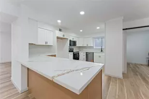 5722 W Bellfort Ave, Houston, TX 77035 - Photo 25