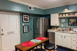 2808 Columbia St, Houston, TX 77008 - Photo 13