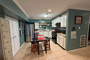 2808 Columbia St, Houston, TX 77008 - Photo 3