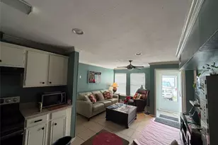 2808 Columbia St, Houston, TX 77008 - Photo 3