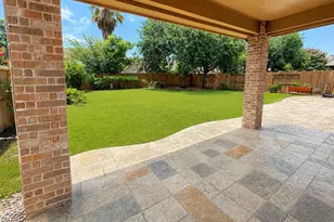 822 Floriencia St, Sugar Land, TX 77479 - Photo 13