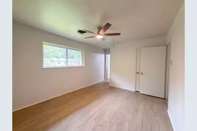7706 Marinette Drive, Houston, TX 77074 - Photo 25