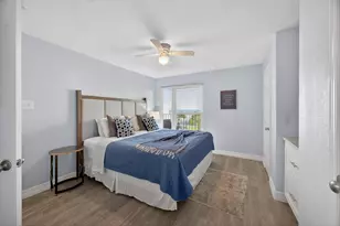 7600 Seawall Blvd, Galveston, TX 77551 - Photo 17