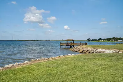 1730 Hillcrest Street, Baytown, TX 77520 - Photo 41