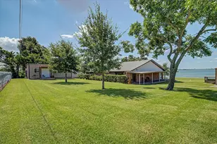 1730 Hillcrest St, Baytown, TX 77520 - Photo 31