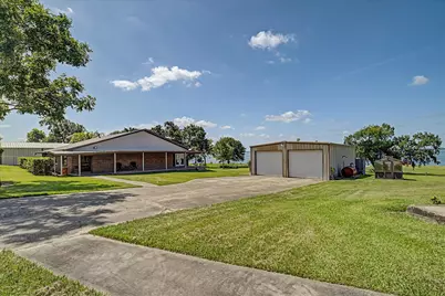 1730 Hillcrest Street, Baytown, TX 77520 - Photo 5