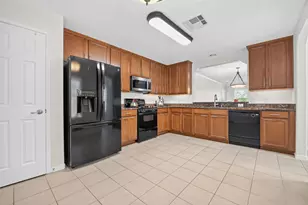 1604 Volterra Ln, League City, TX 77573 - Photo 11