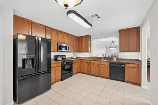 1604 Volterra Ln, League City, TX 77573 - Photo 17