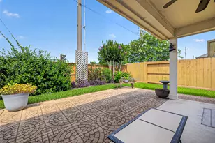 1604 Volterra Ln, League City, TX 77573 - Photo 37