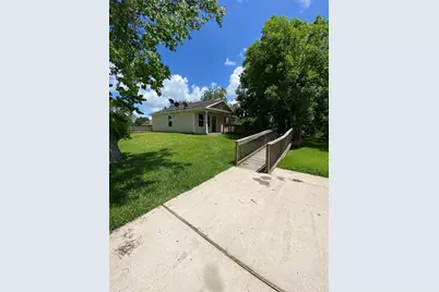 13023 Pleasant Valley Drive, Rosharon, TX 77583 - Photo 21