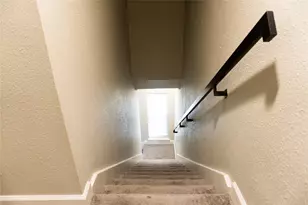 2100 Tanglewilde St, Houston, TX 77063 - Photo 19