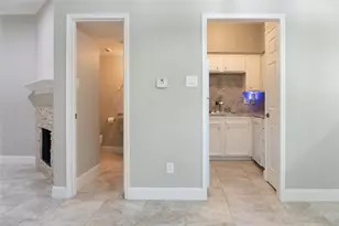 2100 Tanglewilde St, Houston, TX 77063 - Photo 13