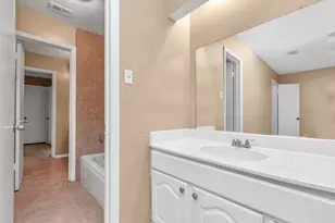 1315 Twining Oaks Ln, Missouri City, TX 77489 - Photo 11