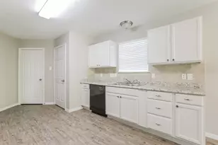 2911 Cypress Island Dr, Houston, TX 77073 - Photo 7