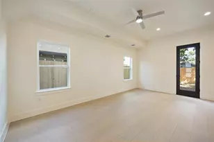 3839 Noah St, Houston, TX 77021 - Photo 13