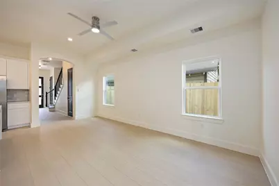 3839 Noah Street #A/B, Houston, TX 77021 - Photo 11