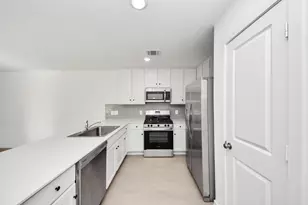 248 Hazy Pnes Ln, Willis, TX 77378 - Photo 9