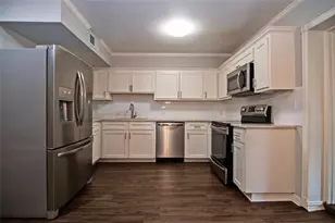 2410 Valley Dr, Brenham, TX 77833 - Photo 3