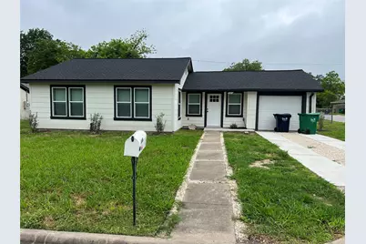 1311 Higgins Street, Brenham, TX 77833 - Photo 1