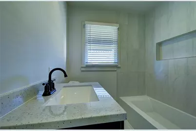 1311 Higgins Street, Brenham, TX 77833 - Photo 7
