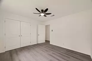 18219 Kings Lynn St, Webster, TX 77058 - Photo 21