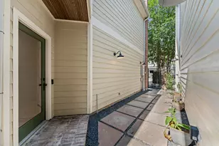 1534 Dorothy St, Houston, TX 77008 - Photo 5