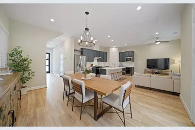 911 W 35th Street #C, Houston, TX 77018 - Photo 9