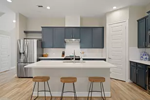 911 W 35th St, Houston, TX 77018 - Photo 13