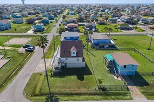 4022 Mason Dr, Galveston, TX 77554 - Photo 5