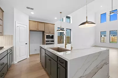 10923 Spring Wind Drive, Missouri City, TX 77459 - Photo 9