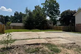 3034 Sycamore Springs Dr, Houston, TX 77339 - Photo 1