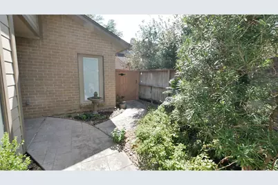 8003 Oakwood Forest Drive, Houston, TX 77040 - Photo 5