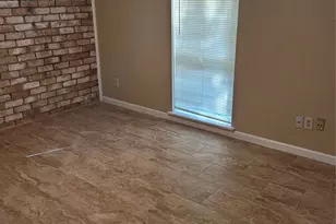 12123 Sharpview Dr, Houston, TX 77072 - Photo 9