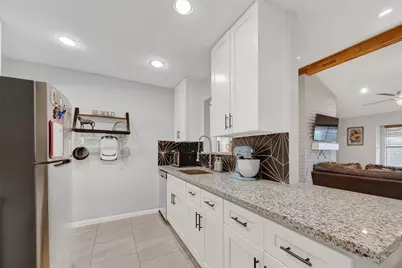 17115 Bougainvilla Lane, Friendswood, TX 77546 - Photo 5