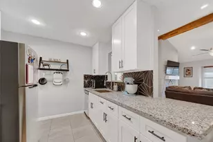 17115 Bougainvilla Ln, Friendswood, TX 77546 - Photo 5