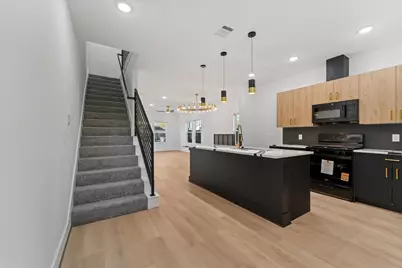 1010 Calvin Avenue #B, Houston, TX 77088 - Photo 11