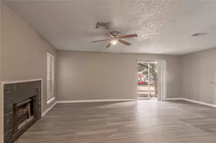 1228 Ave O, Huntsville, TX 77340 - Photo 5