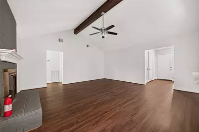 509 Southern Oaks Drive, Lake Jackson, TX 77566 - Photo 7