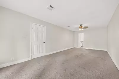 509 Southern Oaks Drive, Lake Jackson, TX 77566 - Photo 21