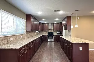 1766 Maux Dr, Houston, TX 77043 - Photo 5