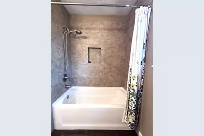 1766 Maux Drive, Houston, TX 77043 - Photo 15