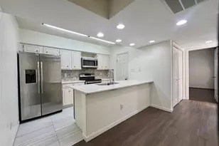 980 Memorial Village Dr, Houston, TX 77024 - Photo 5