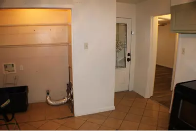 2343 W Lucas Drive, Beaumont, TX 77706 - Photo 5