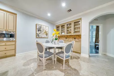 418 Somerset Drive, Sugar Land, TX 77479 - Photo 13
