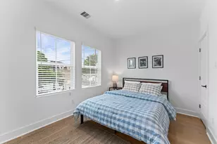 328 Neyland St, Houston, TX 77022 - Photo 27