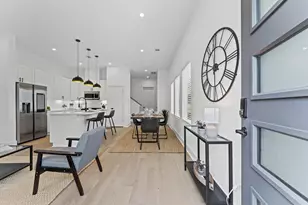 328 Neyland St, Houston, TX 77022 - Photo 5