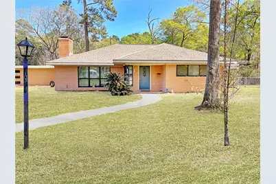 110 S Woodsway Street E, Conroe, TX 77301 - Photo 1