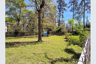 110 S Woodsway Street E, Conroe, TX 77301 - Photo 33