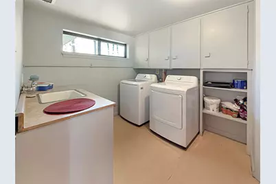 110 S Woodsway Street E, Conroe, TX 77301 - Photo 27