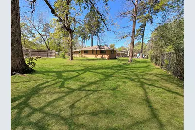 110 S Woodsway Street E, Conroe, TX 77301 - Photo 35